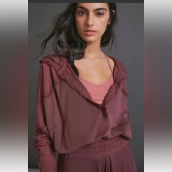 BNWT-Free People Sweat Shirt- medium - Picture 1 of 8